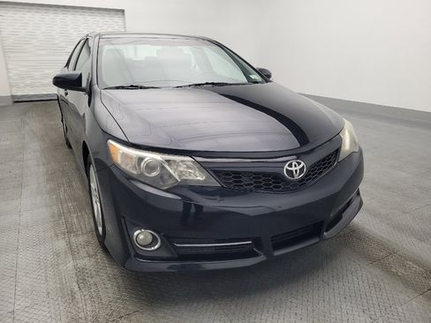 Used 2014 Toyota Camry SE image 14
