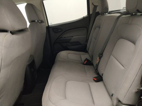 Used 2019 Chevrolet Colorado W/T RWD image 18