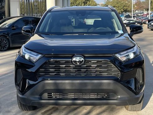 Used 2023 Toyota RAV4 XLE image 6