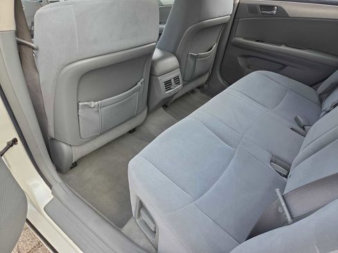 Used 2009 Toyota Avalon Limited image 18