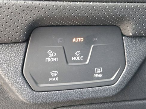 New 2026 Volkswagen Atlas SE image 15