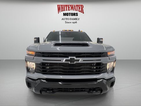 Used 2024 Chevrolet Silverado 2500 Custom w/ Custom Value Package AWD/4WD image 6