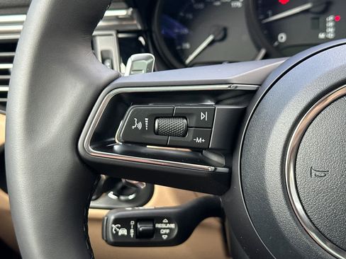 New 2026 Porsche Macan image 26