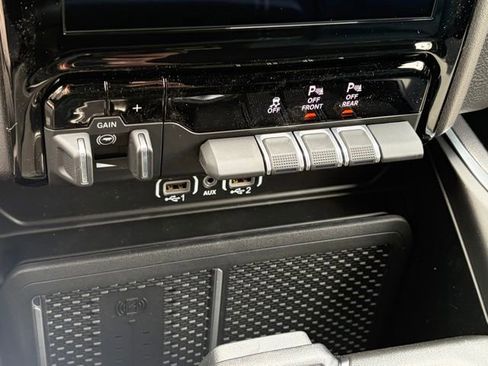 New 2026 RAM 1500 4x4 Quad Cab image 18