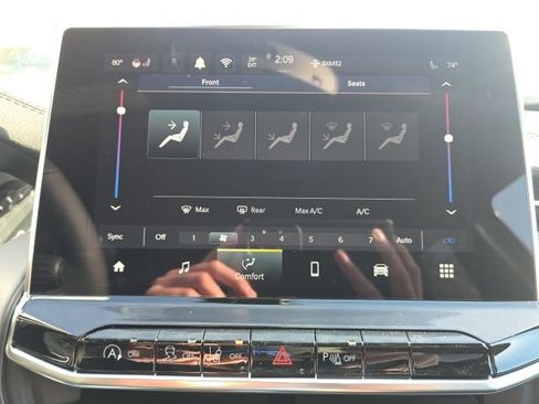 New 2026 Jeep Compass Limited image 19