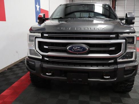 Used 2020 Ford F250 Platinum w/ FX4 Off-Road Package AWD/4WD image 5