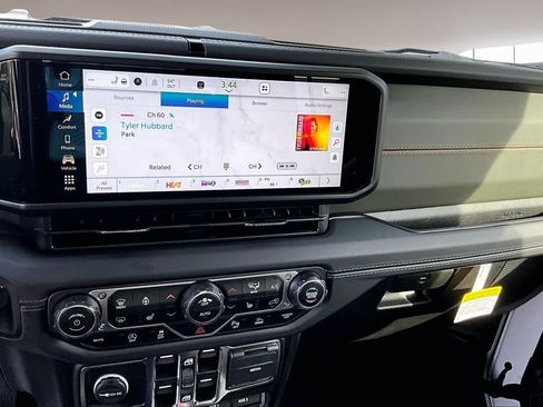 New 2025 Jeep Gladiator Mojave w/ Safety Group image 6