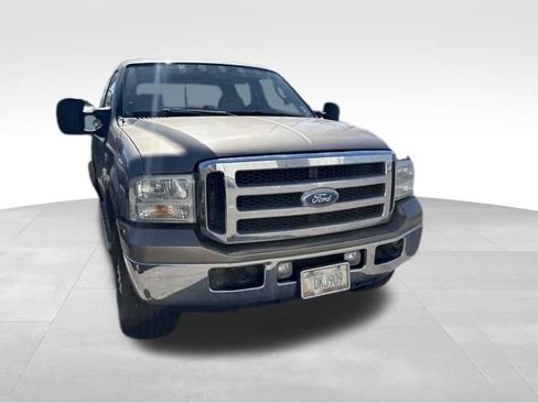 Used 2005 Ford F250 Lariat AWD/4WD image 6