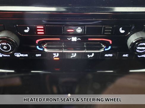 Used 2024 Jeep Grand Cherokee L Altitude image 8