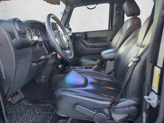 Used 2017 Jeep Wrangler Unlimited Sahara AWD/4WD image 12