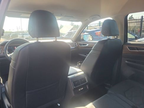 Used 2026 Volkswagen Atlas SE AWD/4WD image 11