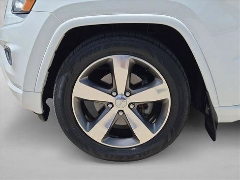 Used 2015 Jeep Grand Cherokee Overland AWD/4WD image 26