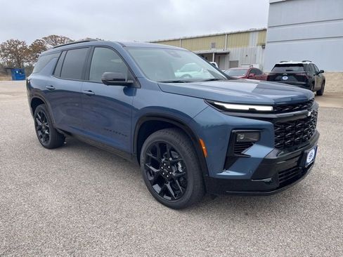 New 2026 Chevrolet Traverse RS w/ LPO, Floor Liner Package image 7