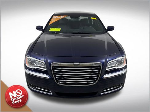 Used 2014 Chrysler 300 AWD image 8