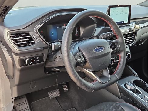 Used 2025 Ford Escape ST-Line AWD/4WD image 14