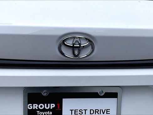 Certified 2025 Toyota Corolla LE FWD image 31