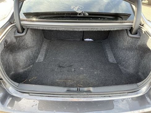 Used 2023 Dodge Charger SXT w/ Blacktop Package image 18
