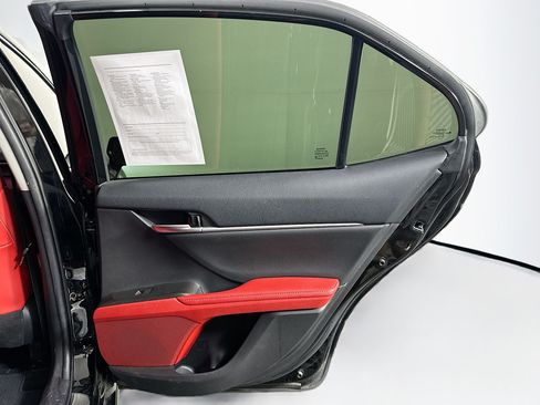 Used 2021 Toyota Camry XSE FWD image 32