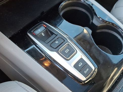 Used 2016 Honda Pilot Touring image 15