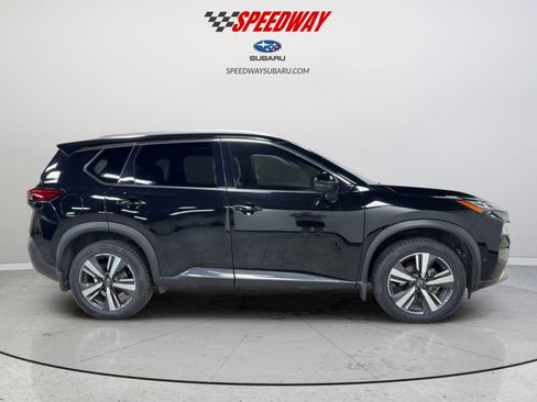Used 2022 Nissan Rogue Platinum w/ Head-Up Display Package AWD/4WD image 4