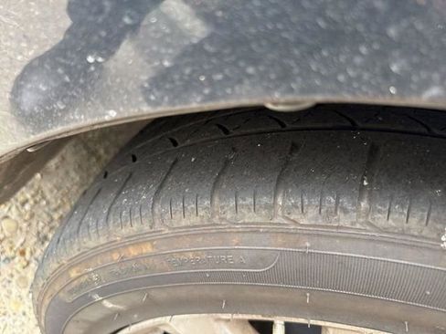 Used 2019 Toyota Camry LE image 14