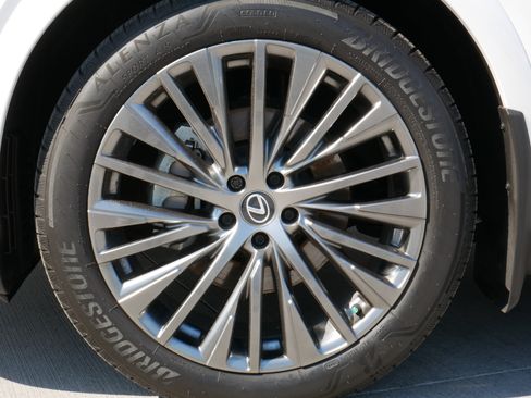 Certified 2025 Lexus RX 350 AWD/4WD image 23