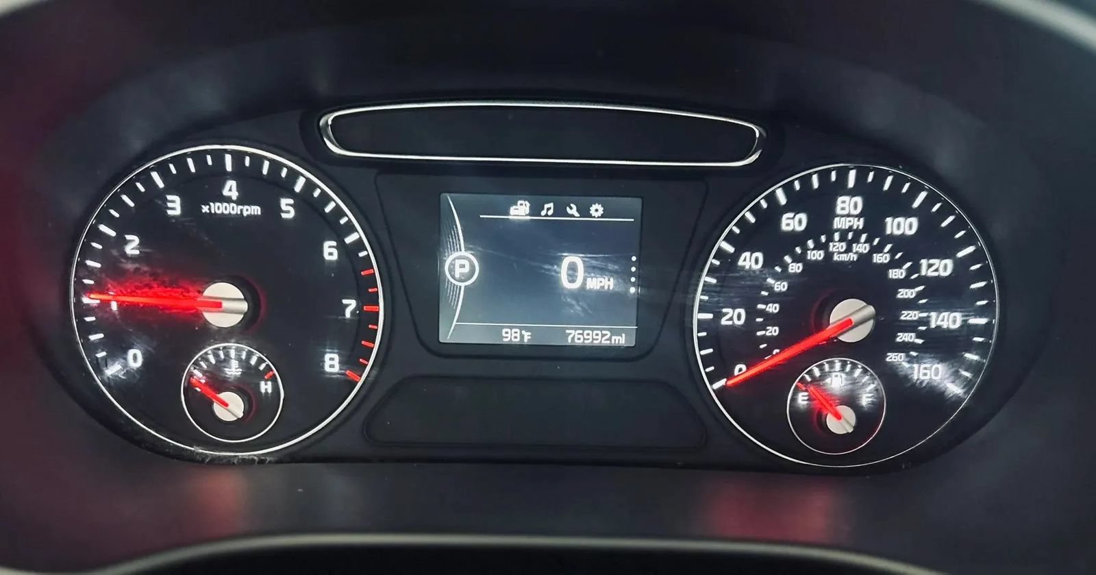 Used 2018 Kia Sorento FWD image 11