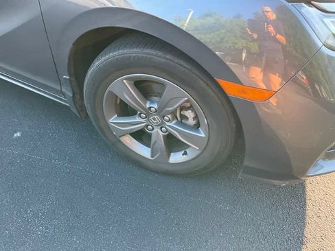 Used 2023 Honda Odyssey EX image 3