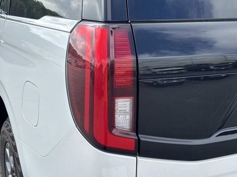 New 2027 Ford Expedition Active AWD/4WD image 11