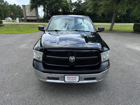 Used 2019 RAM 1500 Classic SLT image 4