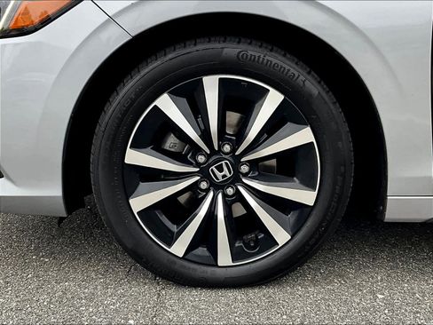 Used 2023 Honda Civic EX-L image 7