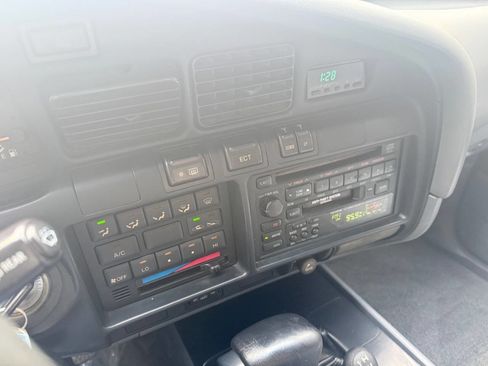 Used 1993 Toyota Land Cruiser image 77