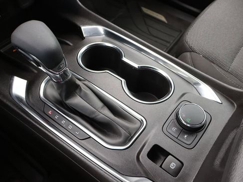 Used 2023 Chevrolet Traverse LT w/ Midnight/Sport Edition FWD image 8