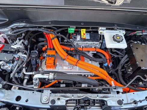 New 2027 Chevrolet Bolt LT w/ Comfort Package image 25