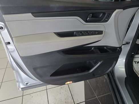 Used 2022 Honda Odyssey EX-L image 7