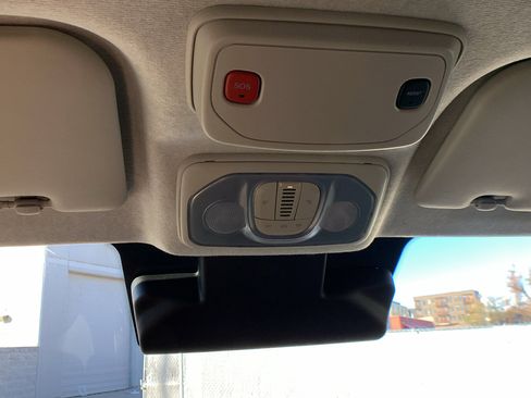 Used 2025 RAM ProMaster 2500 w/ Power Group image 18