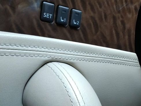 Used 2018 Nissan Armada SL image 33