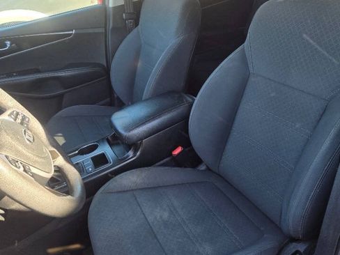 Used 2020 Kia Sorento FWD V6 image 7