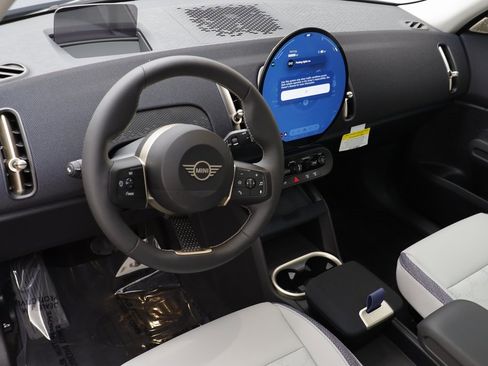 New 2025 MINI Cooper Countryman S image 6