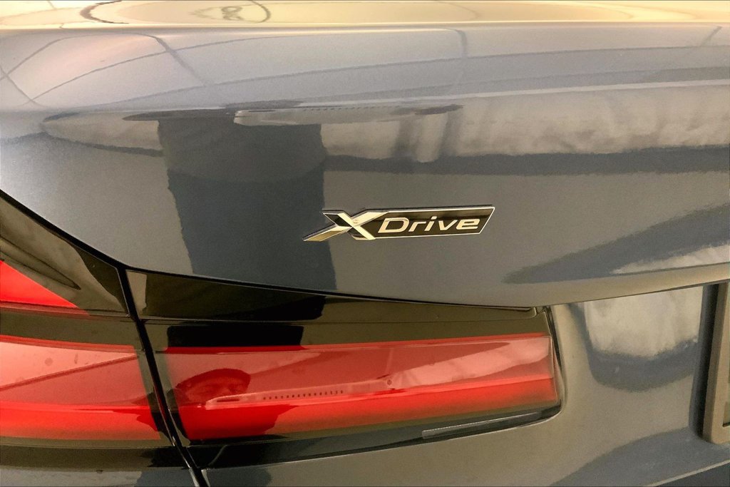 Certified 2023 BMW 530e xDrive w/ Premium Package AWD/4WD image 30