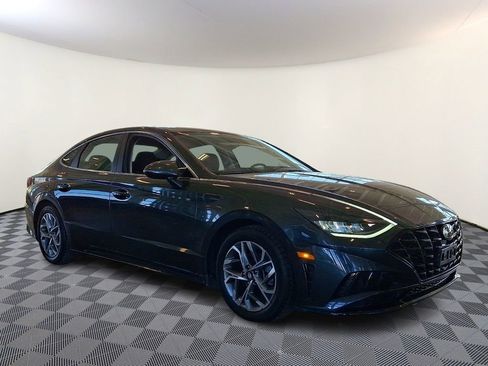 Used 2022 Hyundai Sonata SEL w/ Winter Weather Package image 1