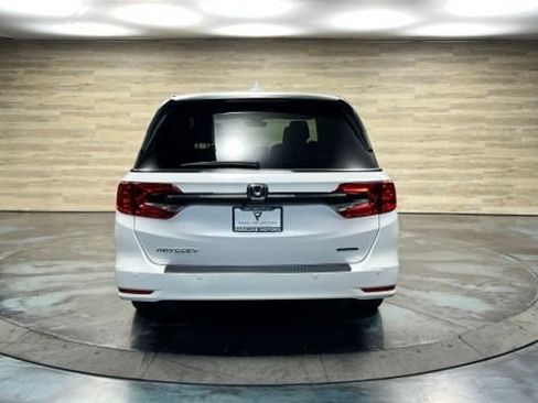 Used 2024 Honda Odyssey Touring image 18
