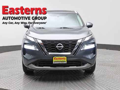Used 2023 Nissan Rogue SV w/ SV Premium Package AWD/4WD image 2