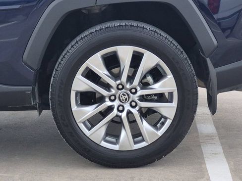 Certified 2025 Toyota RAV4 XLE Premium FWD image 28