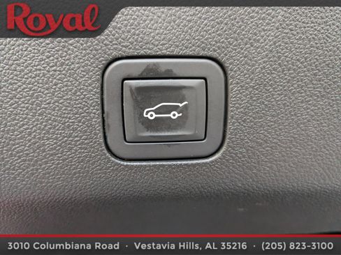 Used 2024 Chevrolet Tahoe Premier image 15