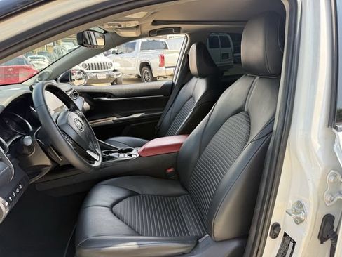 Used 2022 Toyota Camry XSE w/ Navigation Package FWD image 29