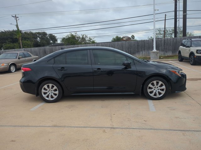 Used 2020 Toyota Corolla LE FWD image 4