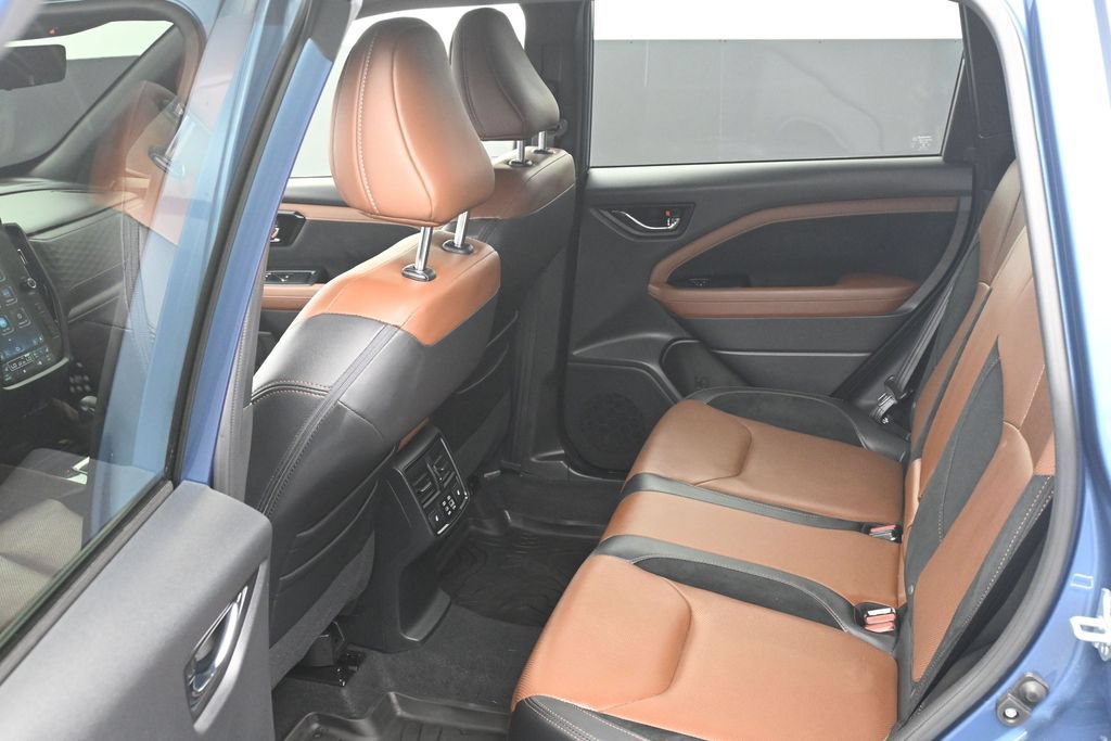 Used 2025 Subaru Forester Touring AWD/4WD image 13