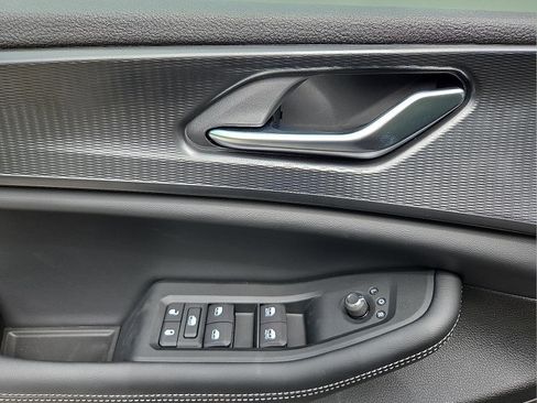 New 2025 Jeep Grand Cherokee L Altitude image 14