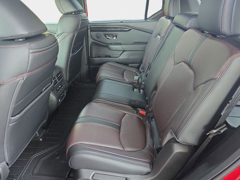 New 2025 Honda Pilot Black Edition image 15